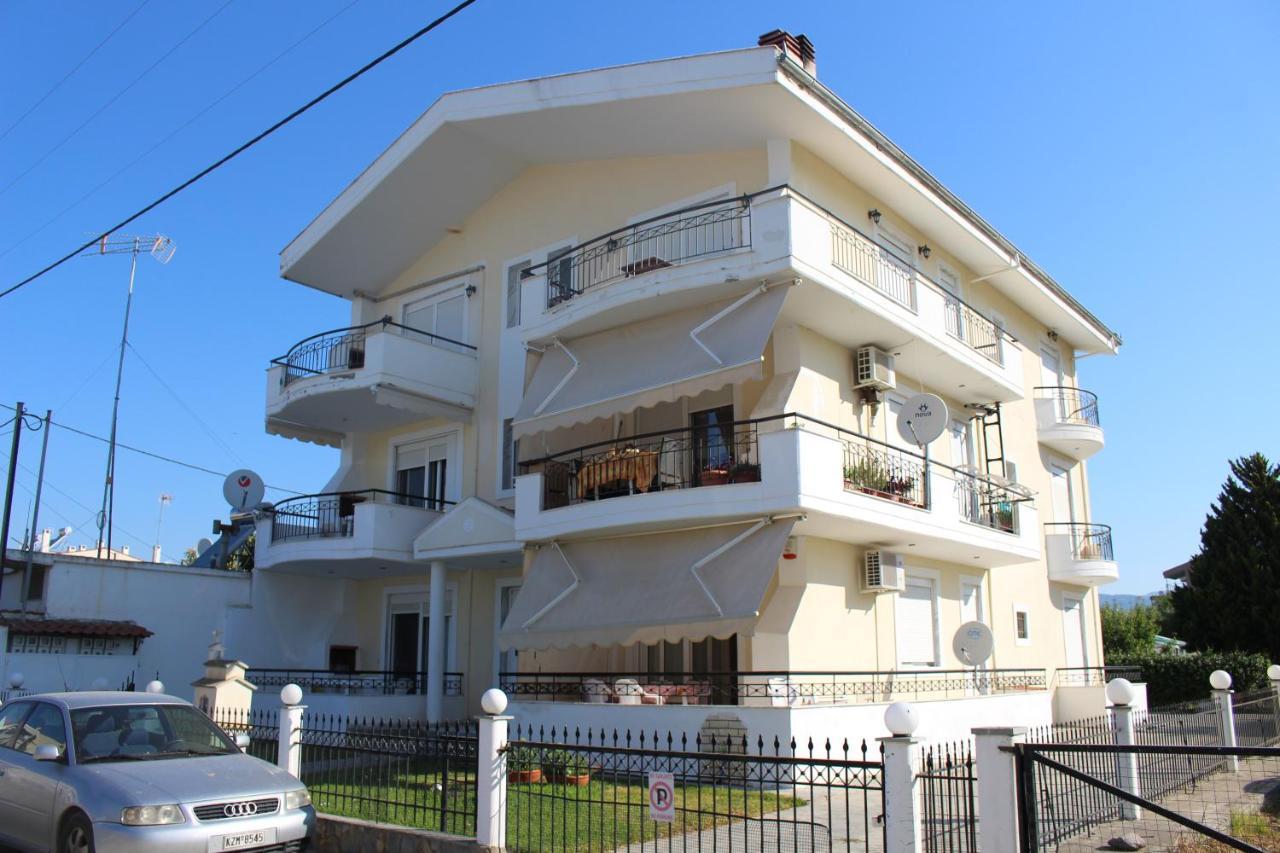 Paralia Ofriniou Gr Sunrise Apartments 3 Buitenkant foto