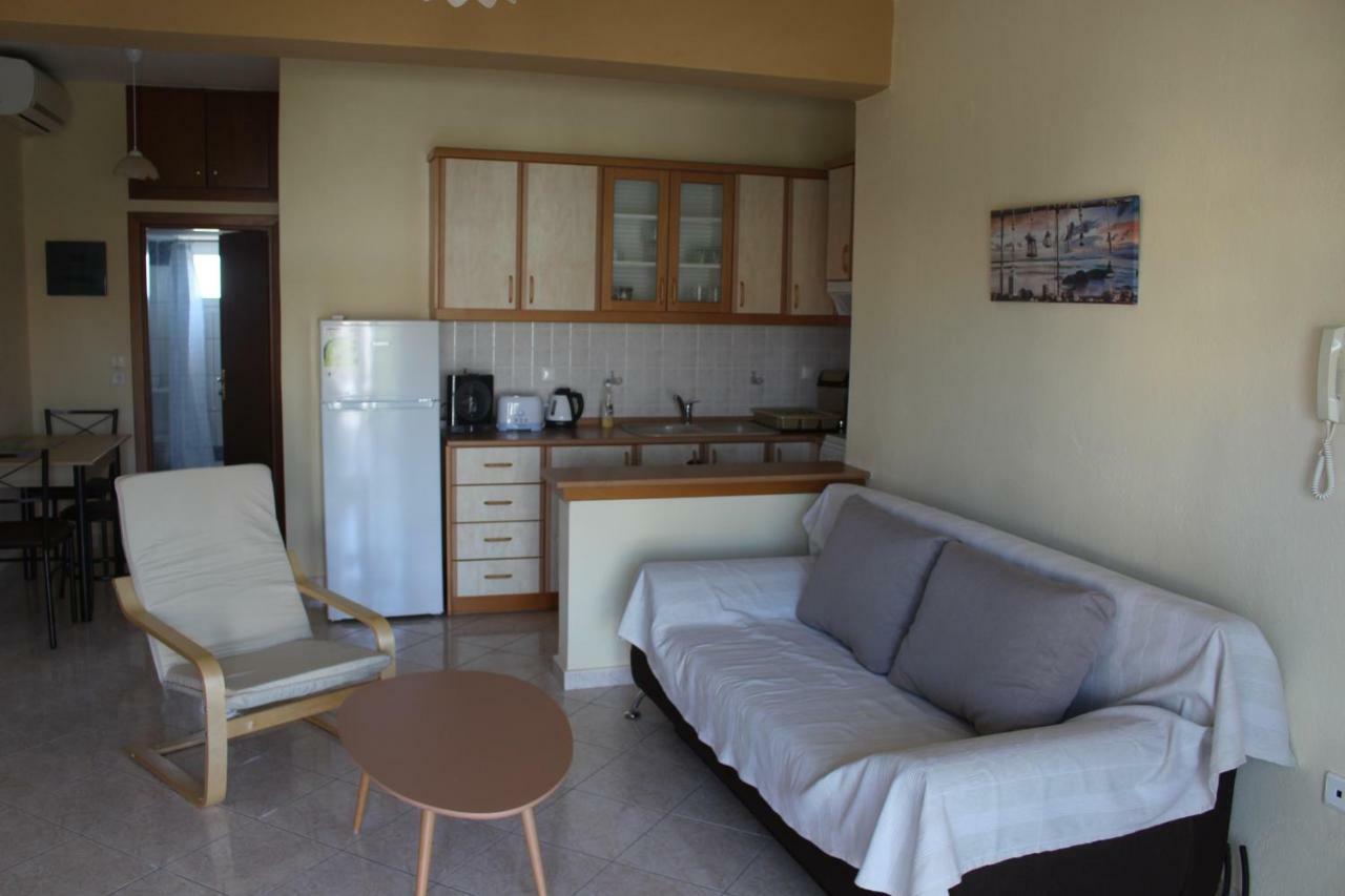 Paralia Ofriniou Gr Sunrise Apartments 3 Buitenkant foto